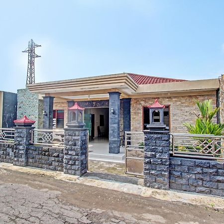 Oyo 91353 Hotel Surya Andesa Klaten Экстерьер фото