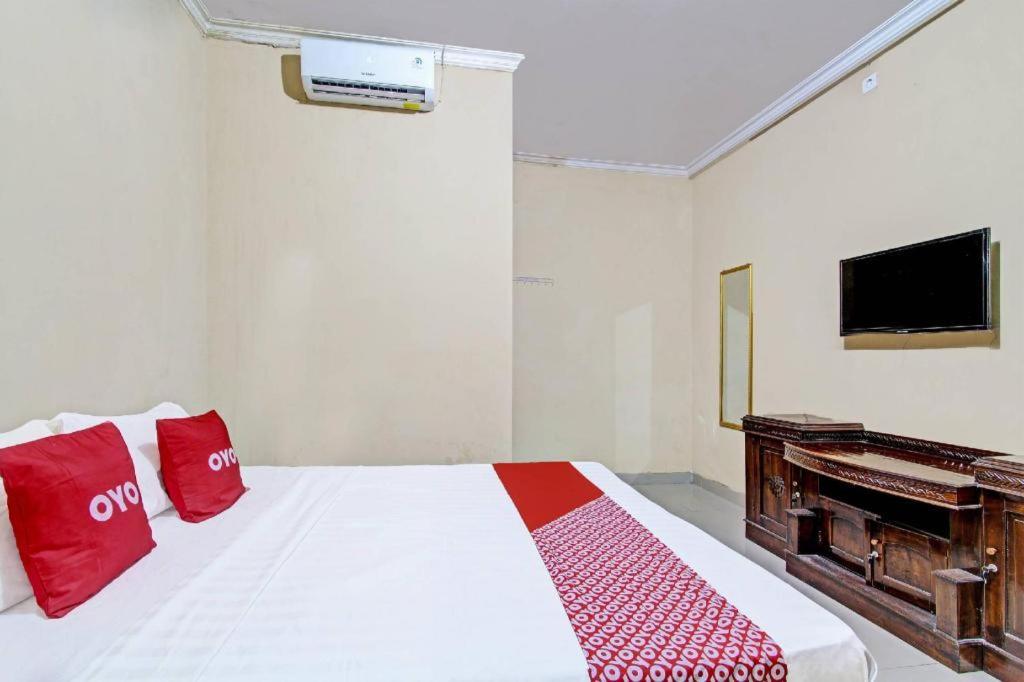 Oyo 91353 Hotel Surya Andesa Klaten Экстерьер фото