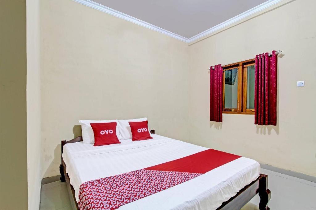 Oyo 91353 Hotel Surya Andesa Klaten Экстерьер фото