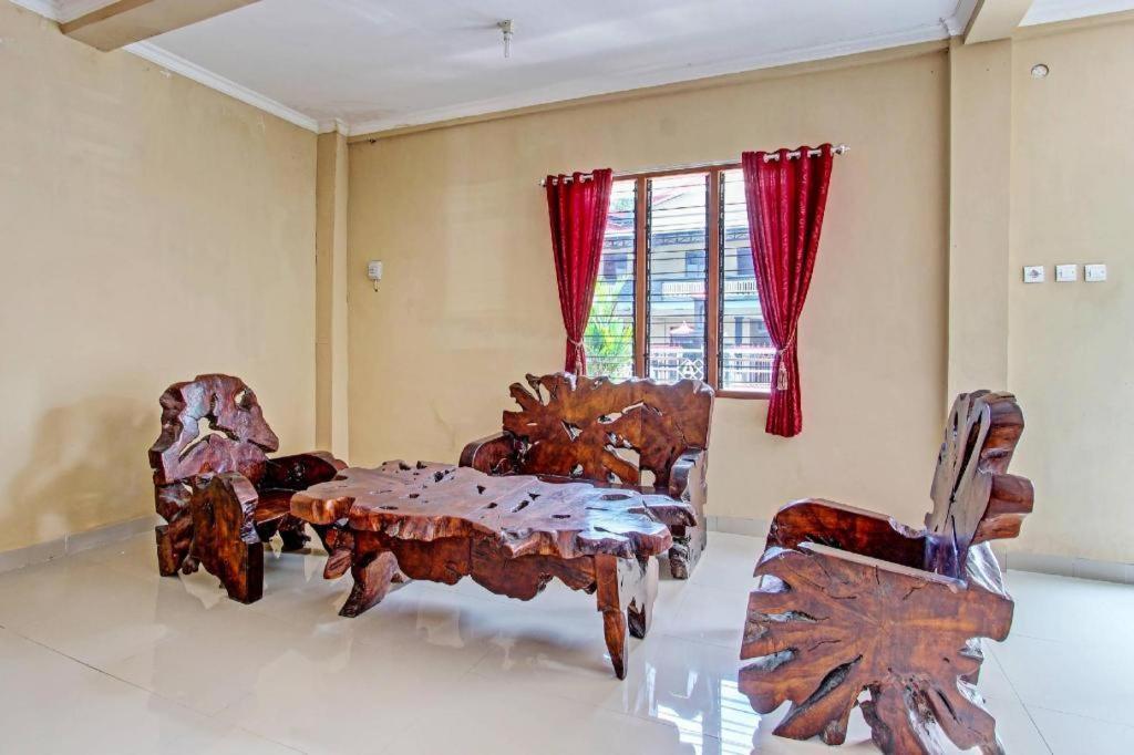 Oyo 91353 Hotel Surya Andesa Klaten Экстерьер фото